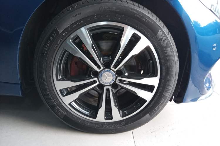 Used Mercedes-Benz C-Class 2017 C 200 L Sport Edition Right Front Wheel Hub