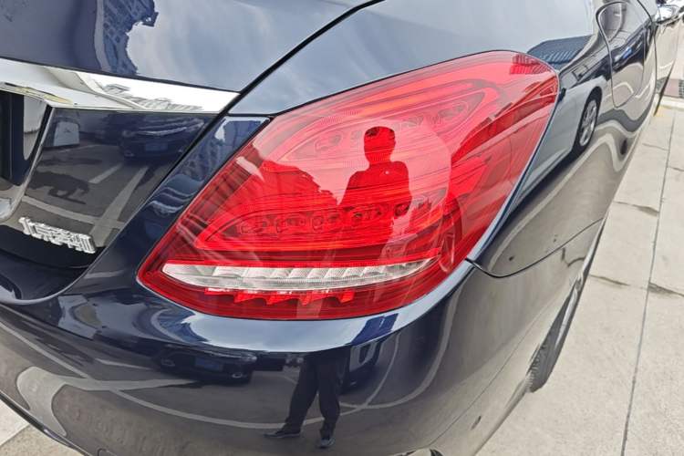 Used Mercedes-Benz C-Class 2017 Revised C 180 L Dynamic Sports Edition Right Rear Taillight