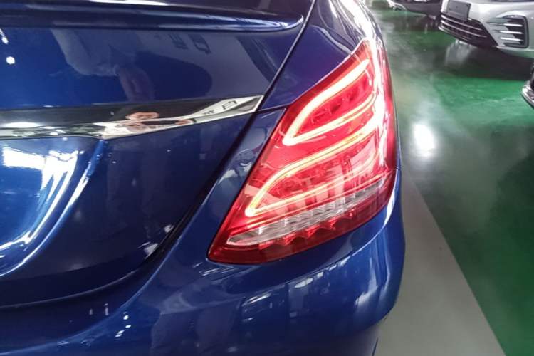 Used Mercedes-Benz C-Class 2017 Restyled C 200 Sport Edition Right Rear Taillight