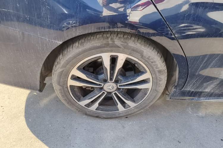 Used Mercedes-Benz C-Class 2017 Restyled C 200 Sport Edition Right Rear Wheel Hub