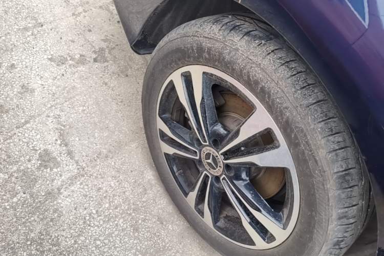 Used Mercedes-Benz C-Class 2017 Restyled C 200 Sport Edition Right Rear Wheel Hub