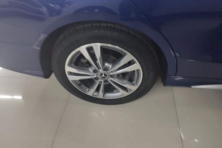Used Mercedes-Benz C-Class 2017 Facelift C 200 L Sport Edition Right Rear Wheel Hub