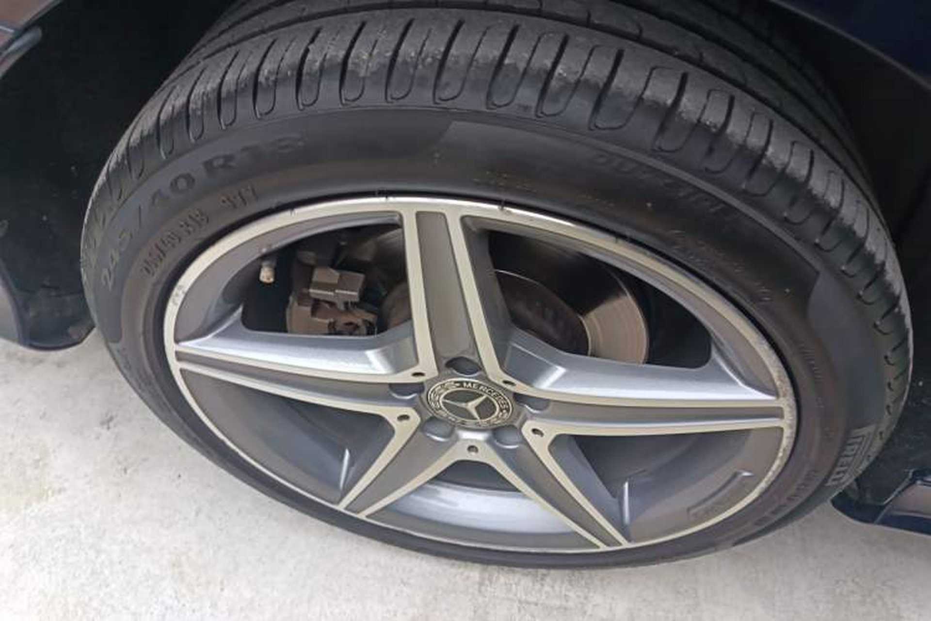 Used Mercedes-Benz C-Class 2017 Facelift C 200 Station Wagon Right Rear Wheel Hub