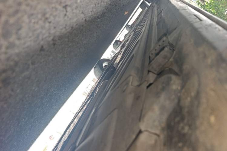 Used Mercedes-Benz C-Class 2017 Facelift C 200 L Sport Edition Right Side Sill