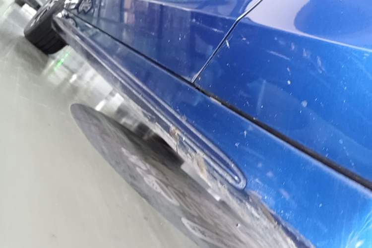 Used Mercedes-Benz C-Class 2017 Restyled C 200 Sport Edition Right Side Sill