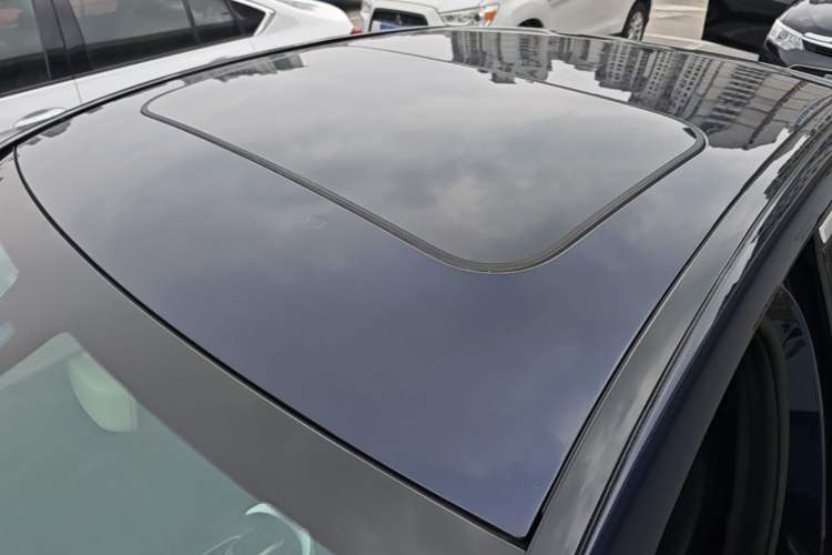 Used Mercedes-Benz C-Class 2017 Revised C 180 L Dynamic Sports Edition Roof