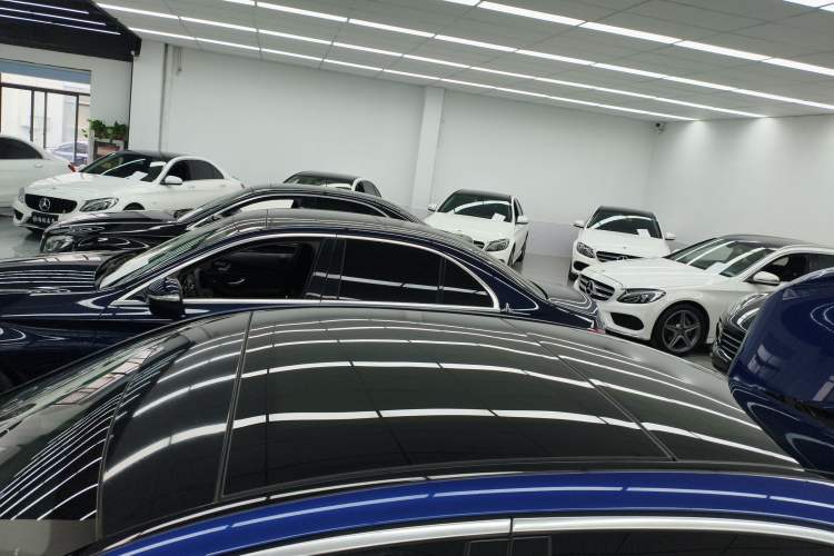 Used Mercedes-Benz C-Class 2017 Facelift C 200 L Sport Edition Roof