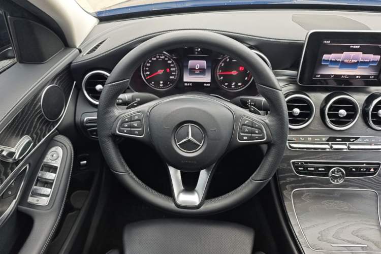 Used Mercedes-Benz C-Class 2017 Revised C 180 L Dynamic Sports Edition Steering Wheel