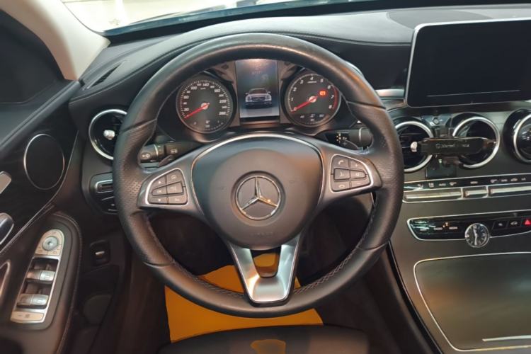 Used Mercedes-Benz C-Class 2017 Facelift C 200 L Sport Edition Steering Wheel