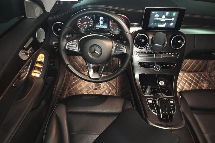 Used Mercedes-Benz C-Class 2017 Facelift C 200 L Sport Edition Steering Wheel