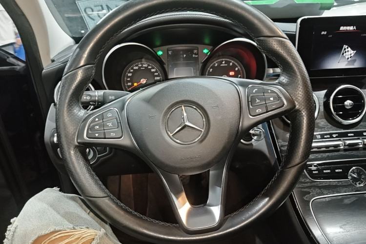 Used Mercedes-Benz C-Class 2017 Facelift C 200 L Sport Edition Steering Wheel