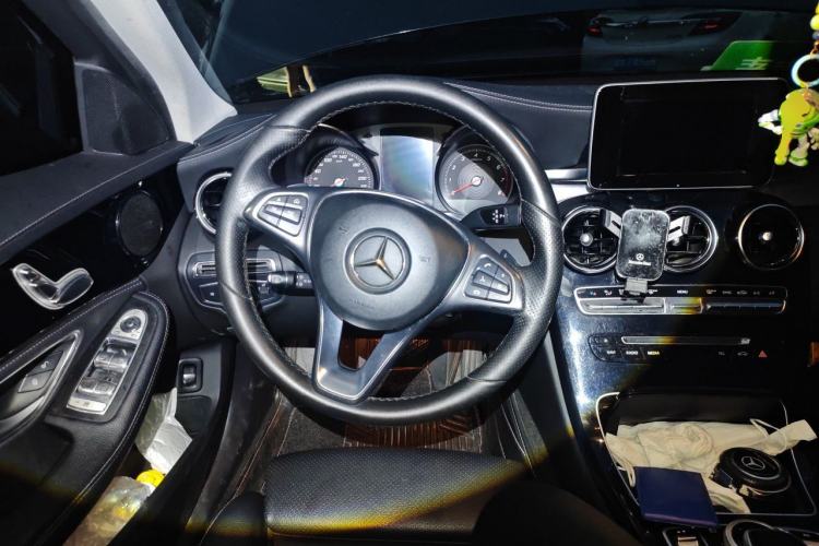 Used Mercedes-Benz C-Class 2017 Revised C 180 L Dynamic Sports Edition Steering Wheel