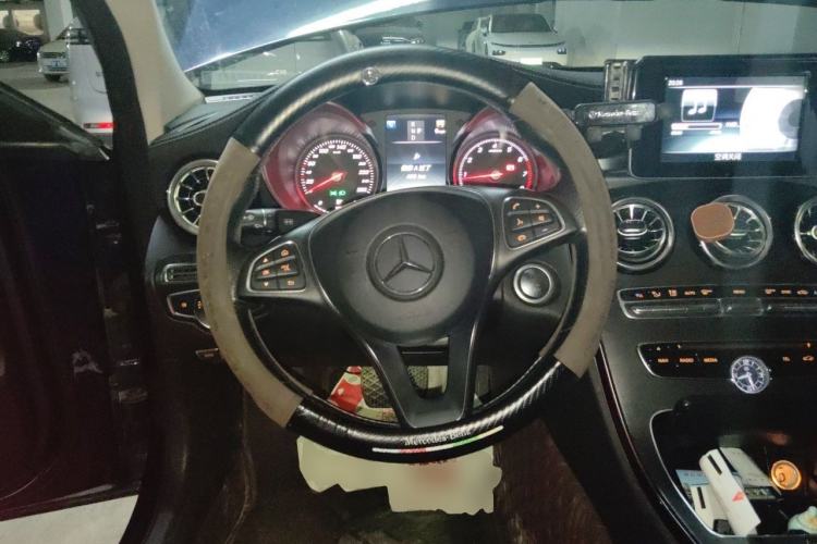 Used Mercedes-Benz C-Class 2017 Facelift C 200 L Sport Edition Steering Wheel