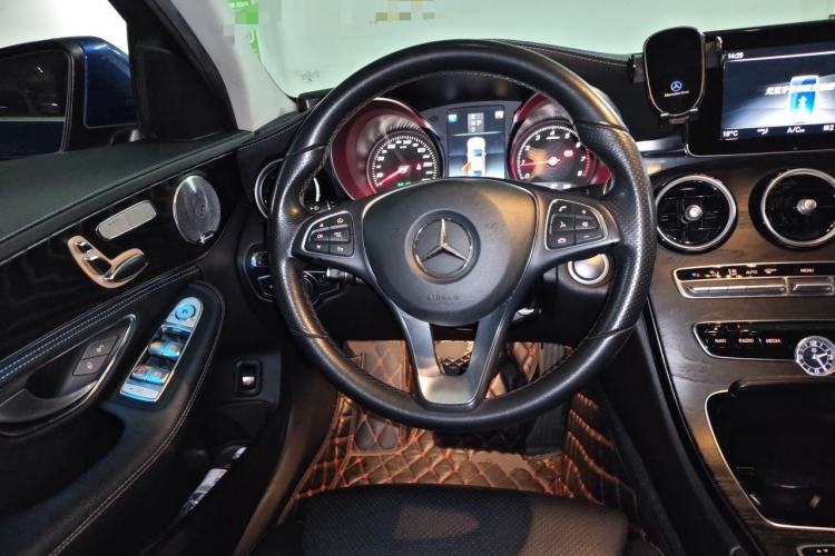 Used Mercedes-Benz C-Class 2017 Facelift C 200 L Sport Edition Steering Wheel