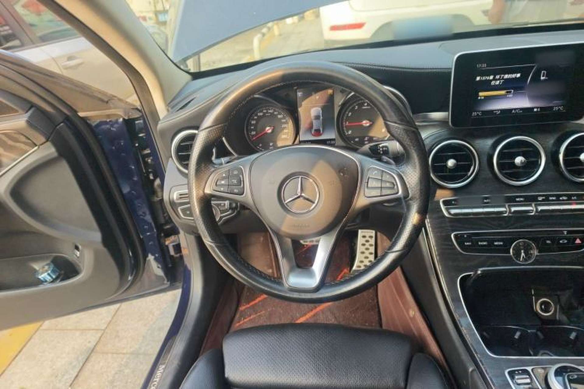 Used Mercedes-Benz C-Class 2017 Facelift C 200 L Sport Edition Steering Wheel