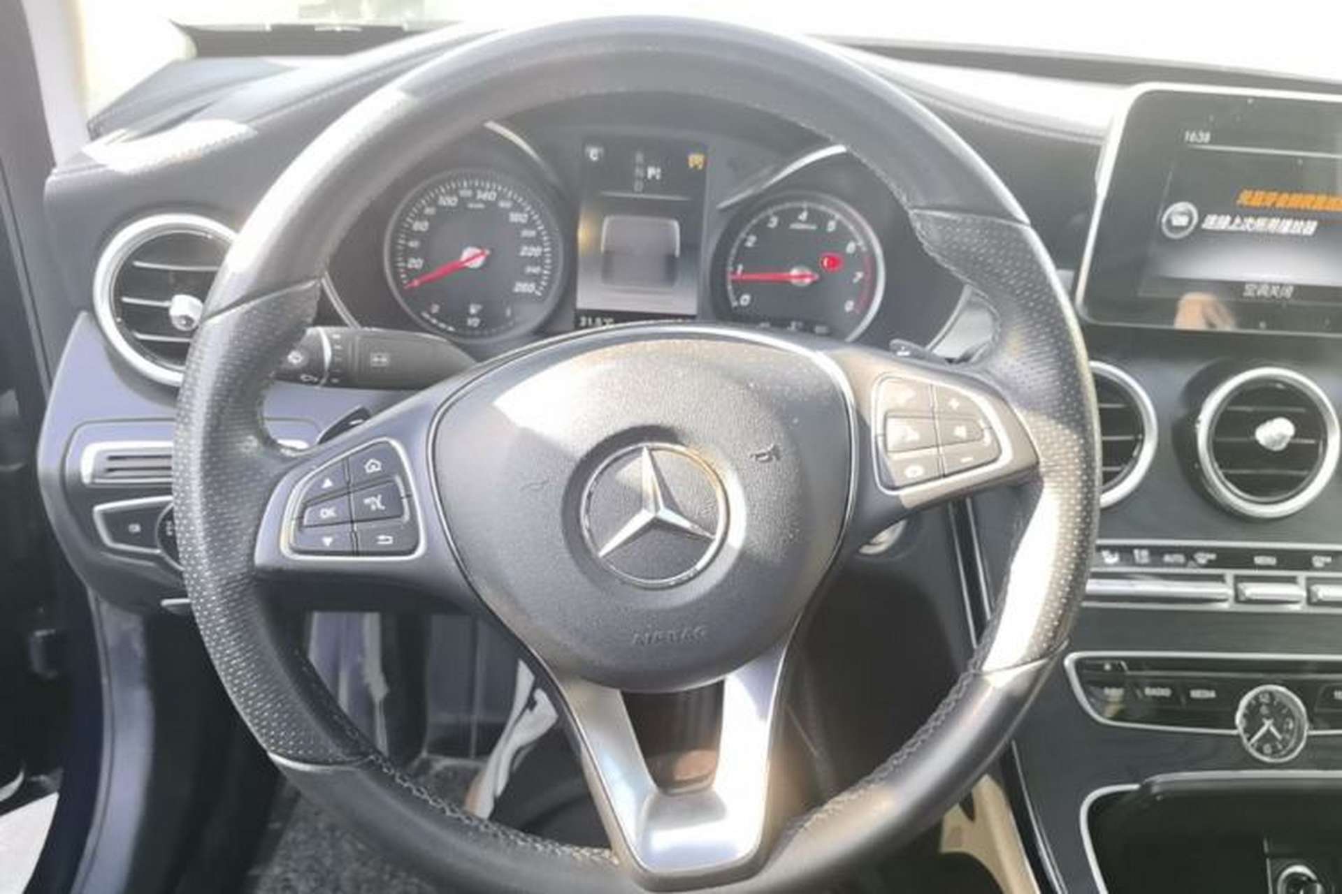 Used Mercedes-Benz C-Class 2017 Facelift C 200 L Sport Edition Steering Wheel