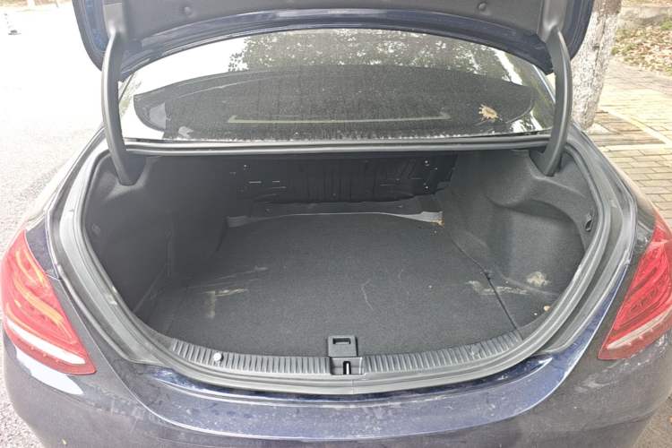 Used Mercedes-Benz C-Class 2017 Facelift C 200 L Sport Edition Trunk