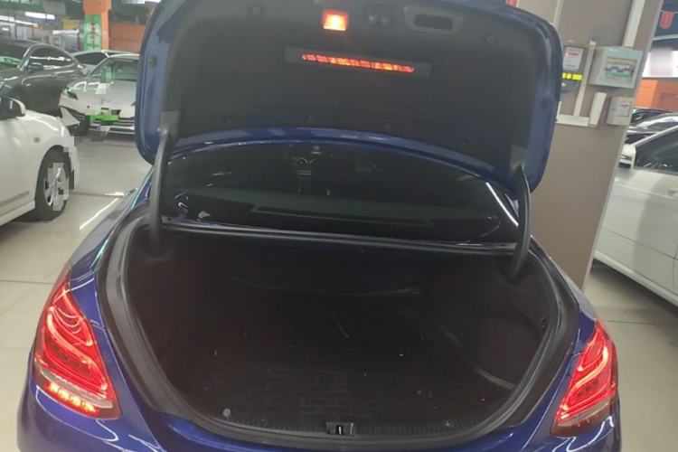 Used Mercedes-Benz C-Class 2017 Facelift C 200 L Sport Edition Trunk