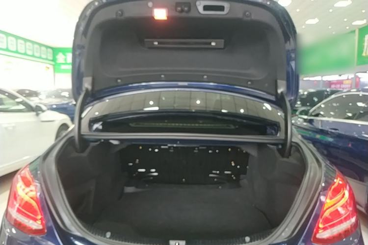 Used Mercedes-Benz C-Class 2017 Facelift C 200 L Sport Edition Trunk