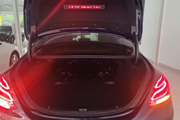 Used Mercedes-Benz C-Class 2017 C 180 L Sport Edition Trunk