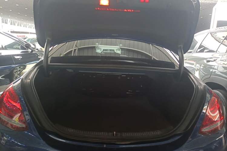 Used Mercedes-Benz C-Class 2017 C 200 L Sport Edition Trunk