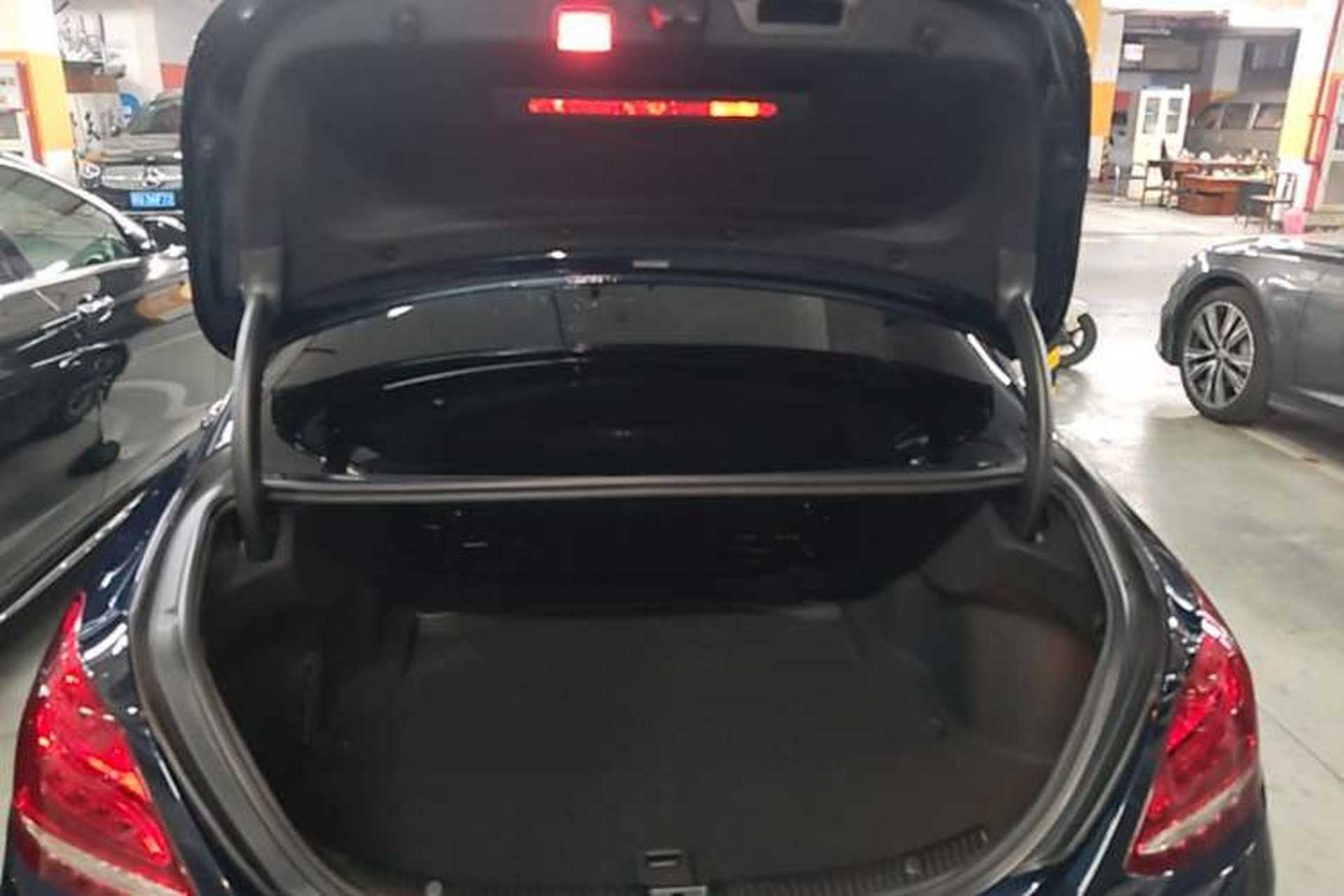 Used Mercedes-Benz C-Class 2017 Restyled C 200 Sport Edition Trunk