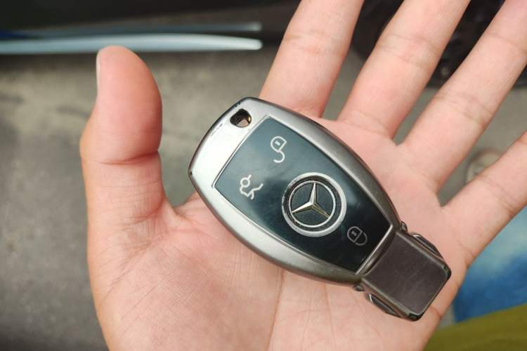 Used Mercedes-Benz C-Class 2017 Restyled C 180 L Fashion Edition Sport Version Vehicle Key