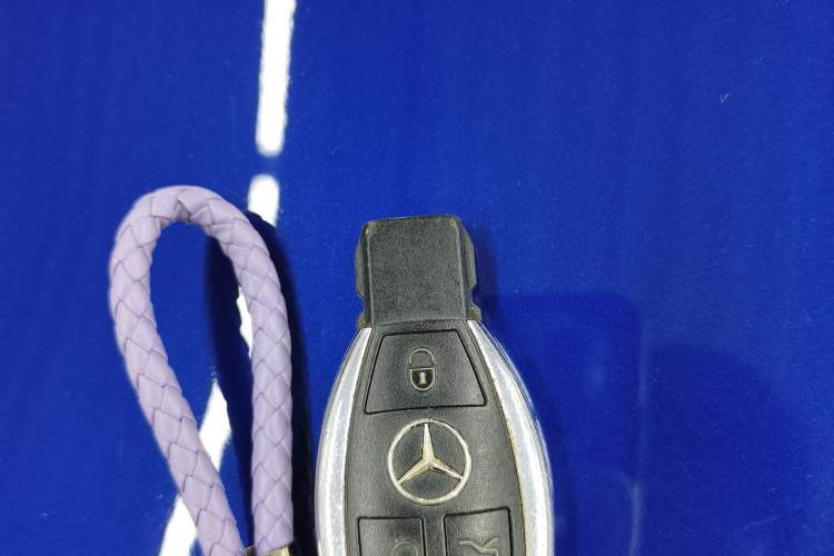 Used Mercedes-Benz C-Class 2017 Facelift C 200 L Sport Edition Vehicle Key