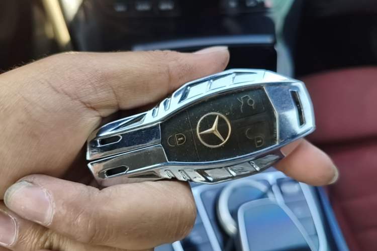 Used Mercedes-Benz C-Class 2017 Restyled C 200 Sport Edition Vehicle Key