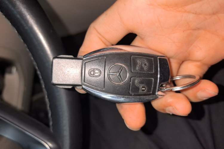 Used Mercedes-Benz C-Class 2017 Revised C 180 L Dynamic Sports Edition Vehicle Key