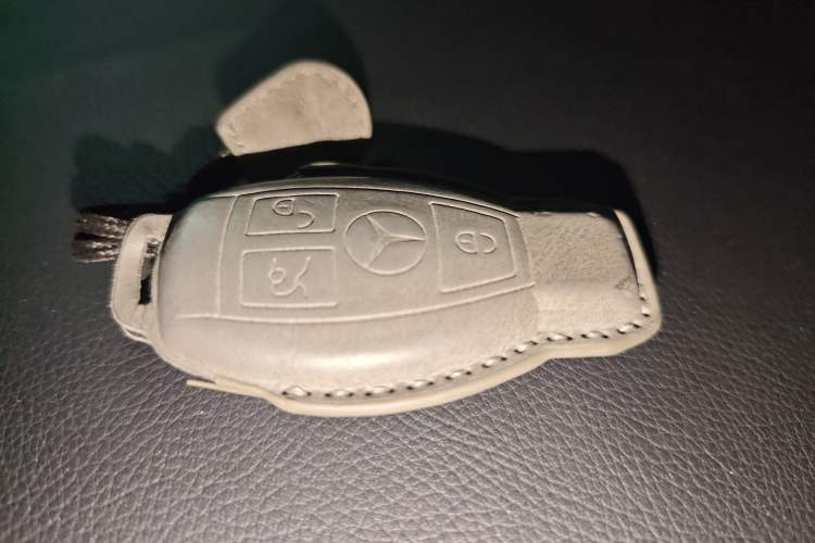 Used Mercedes-Benz C-Class 2017 C 180 L Sport Edition Vehicle Key