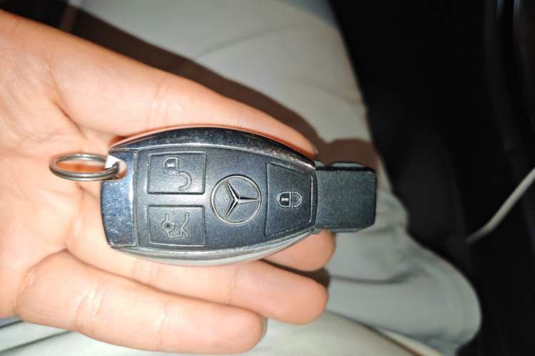 Used Mercedes-Benz C-Class 2017 Facelift C 200 L Sport Edition Vehicle Key
