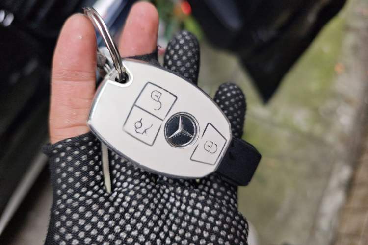 Used Mercedes-Benz C-Class 2017 C 200 L Sport Edition Vehicle Key