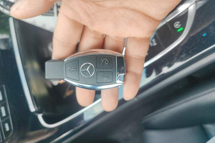 Used Mercedes-Benz C-Class 2017 C 200 4MATIC Coupe Vehicle Key