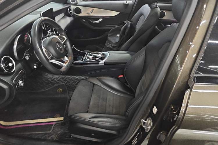 Used Mercedes-Benz C-Class 2017 Restyled C 200 Sport Edition Left Front Seat
