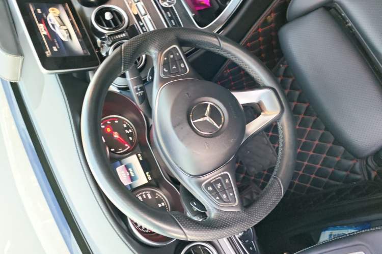Used Mercedes-Benz C-Class 2017 Facelift C 200 L Steering Wheel