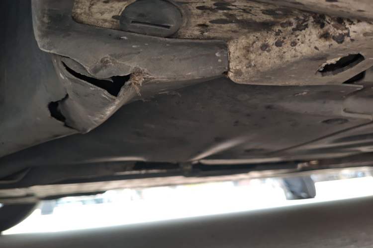 Used Mercedes-Benz C-Class 2017 Facelift C 200 L Chassis Front Left
