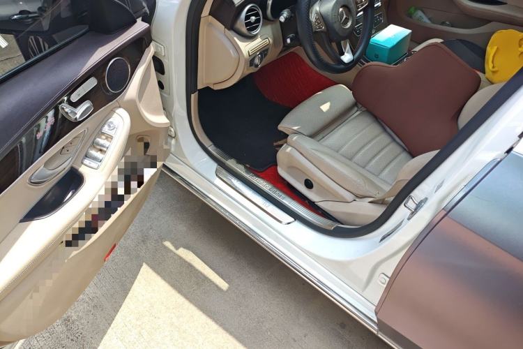 Used Mercedes-Benz C-Class 2017 Facelift C 200 L Driver Seat