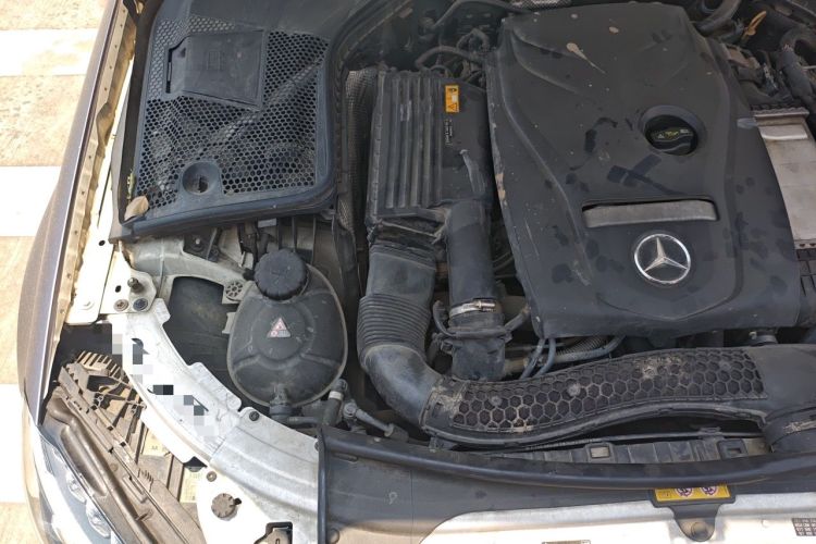 Used Mercedes-Benz C-Class 2017 Facelift C 200 L Engine Bay Right