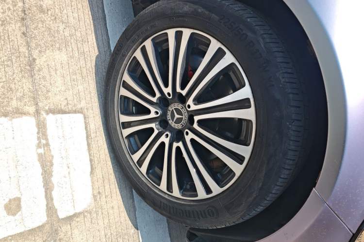 Used Mercedes-Benz C-Class 2017 Facelift C 200 L Right Front Wheel Hub