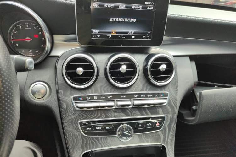 Used Mercedes-Benz C-Class 2017 Facelift C 200 L Sport Edition Audio And AC Panel