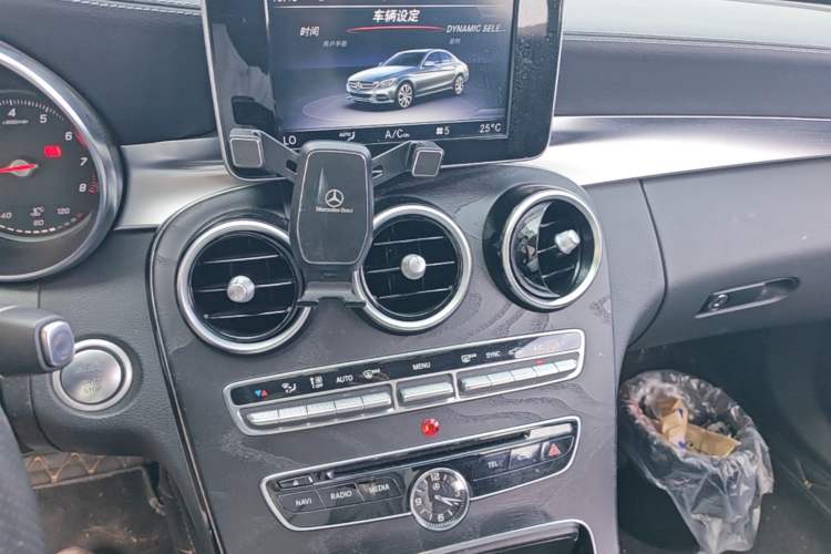Used Mercedes-Benz C-Class 2017 Restyled C 180 L Fashion Edition Sport Version Audio And AC Panel