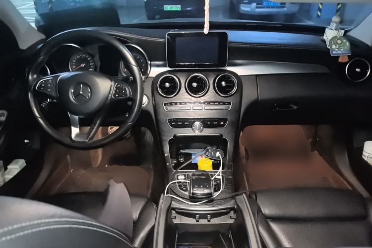 Used Mercedes-Benz C-Class 2017 Revised C 180 L Dynamic Sports Edition Center Console