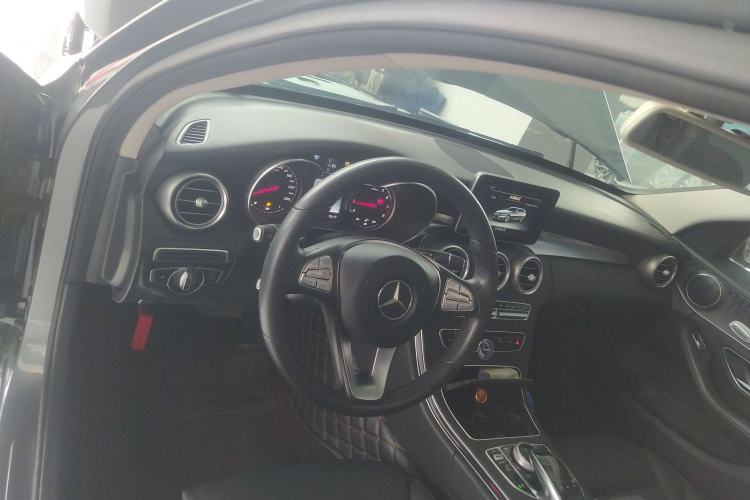Used Mercedes-Benz C-Class 2017 C 200 station wagon Center Console