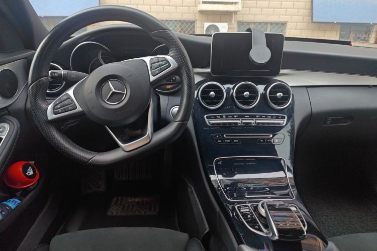 Used Mercedes-Benz C-Class 2017 C 200 Sport Edition Center Console