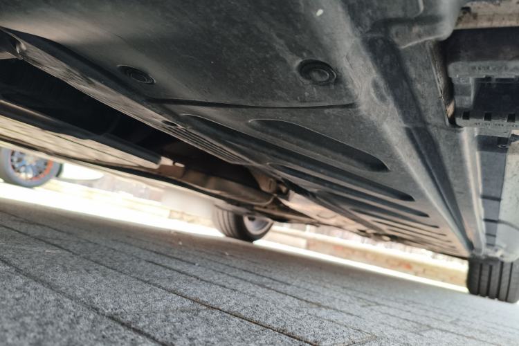 Used Mercedes-Benz C-Class 2017 Facelift C 200 Station Wagon Chassis Front Left