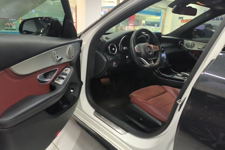 Used Mercedes-Benz C-Class 2017 Restyled C 200 Sport Edition Driver Seat
