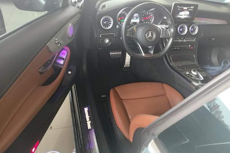 Used Mercedes-Benz C-Class 2017 Facelift C 200 Coupe Driver Seat