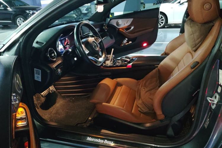 Used Mercedes-Benz C-Class 2017 Facelift C 200 Coupe Driver Seat