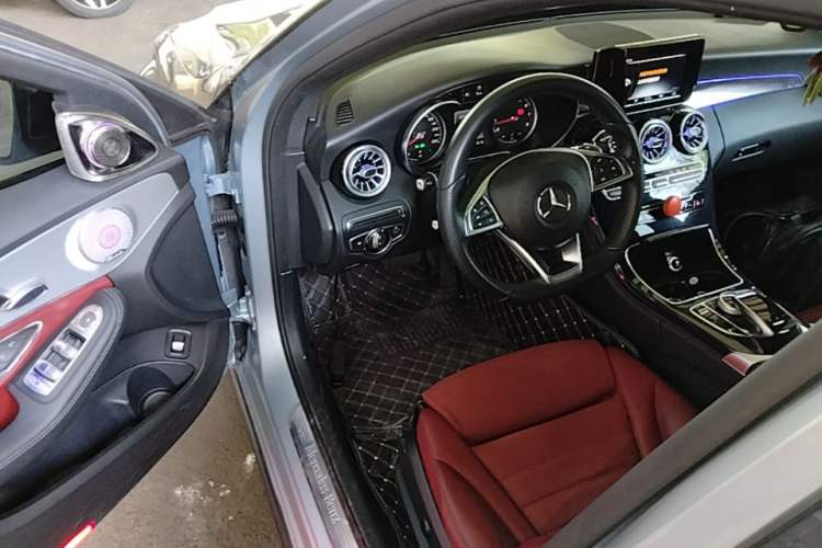 Used Mercedes-Benz C-Class 2017 C 200 Sport Edition Driver Seat